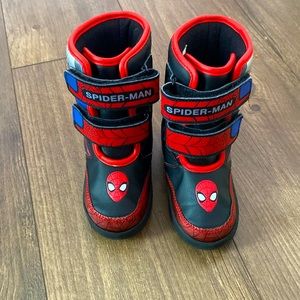 Spider-Man marvel snow boots 9 toddler